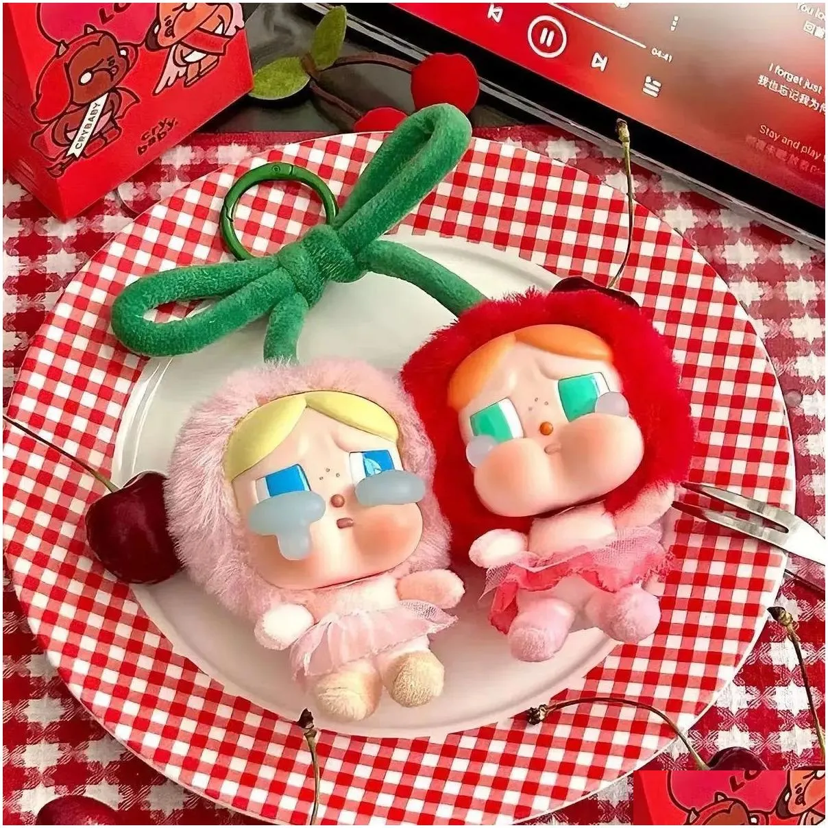 ラブブWINGS OF FORTUNE & crybabyチェリーセット CRYBABY Crying For