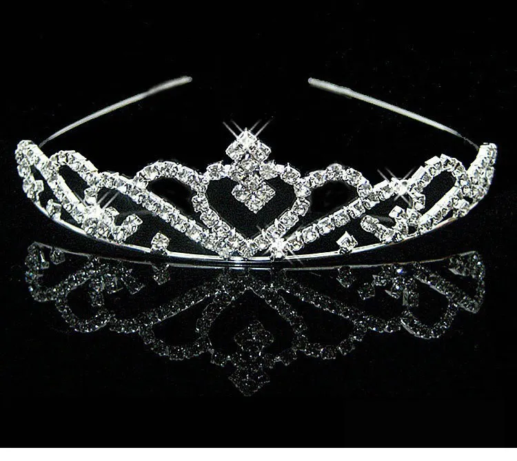 8 Styles Cheap Bridal Tiara Crystals And Pearls Beaded Bridal Head Accessories 2016 Formal Event Hair Wear Rhinestones