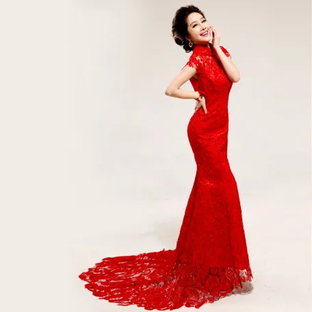 Robes de mariée chinoises conventionnelles Cheongsam 2015 col haut sans manches sirène robes de mariée balayage train appliques dentelle rouge mariage 202K