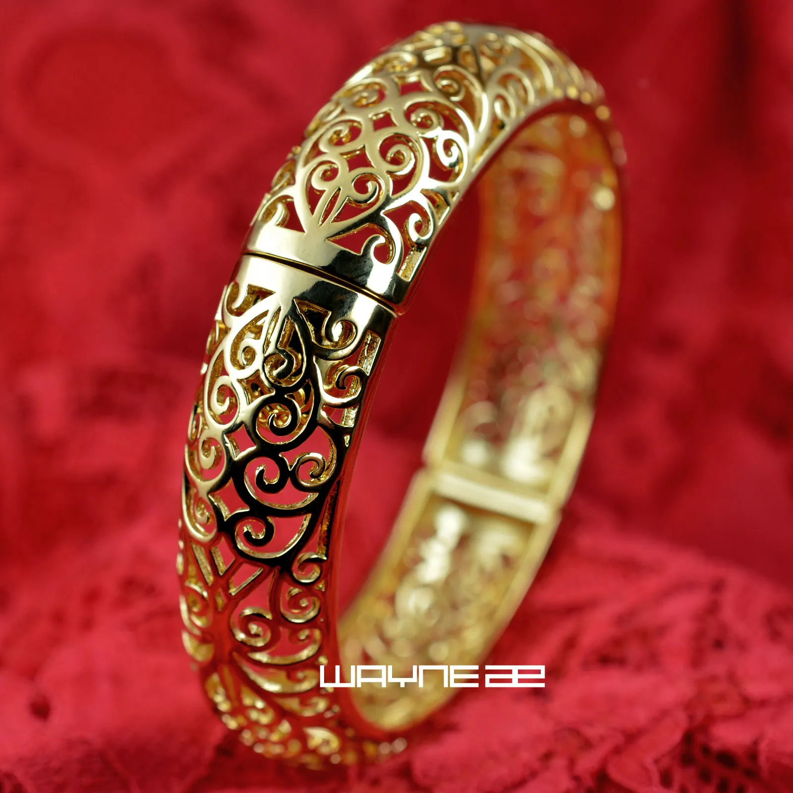 18 Karat Gelbgold GF Vintage Stil Diamant Cut Solid Womens Bangle Armband G97