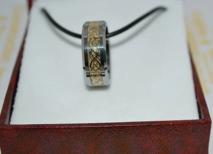18Kgold überzogene konkave Wolfram schellt Modeschmuck Carbide-Hochzeitsbänder für Mannverlobungsringe