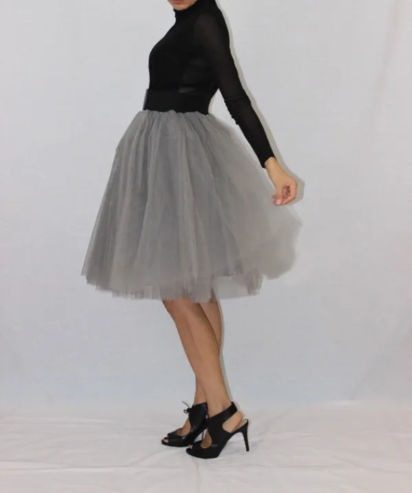 New Arrival Bridesmaids Tutu Dresses Silver Grey Soft Tulle Short Knee Length Bust Skirts Cheap High Quality Party Wear Under $50