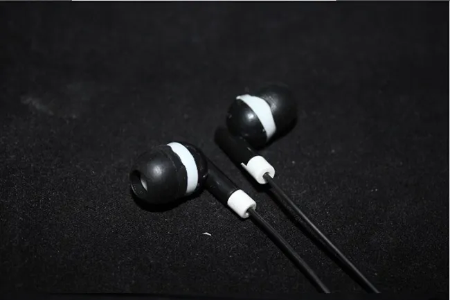 Hot Cheapest disposable earphones headphone headset for bus or train or plane one time use Low Cost Earbuds For School,Hotel,Gyms,