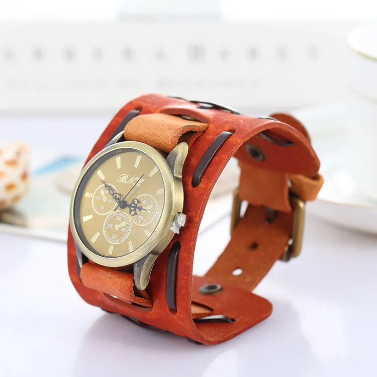ヴィンテージの本物の革のブレスレット時計ファッションパンクメン10代のクォーツ腕時計腕骨リストバングルパーティーお祝いギフト3 dia205q