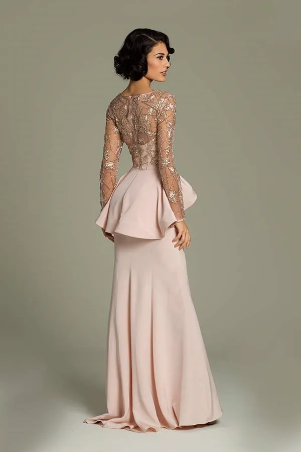 Unique New Design Evening Dresses Long Sleeve Lace Applique Prom Dress With Tiers Floor Length Charming Party Gowns