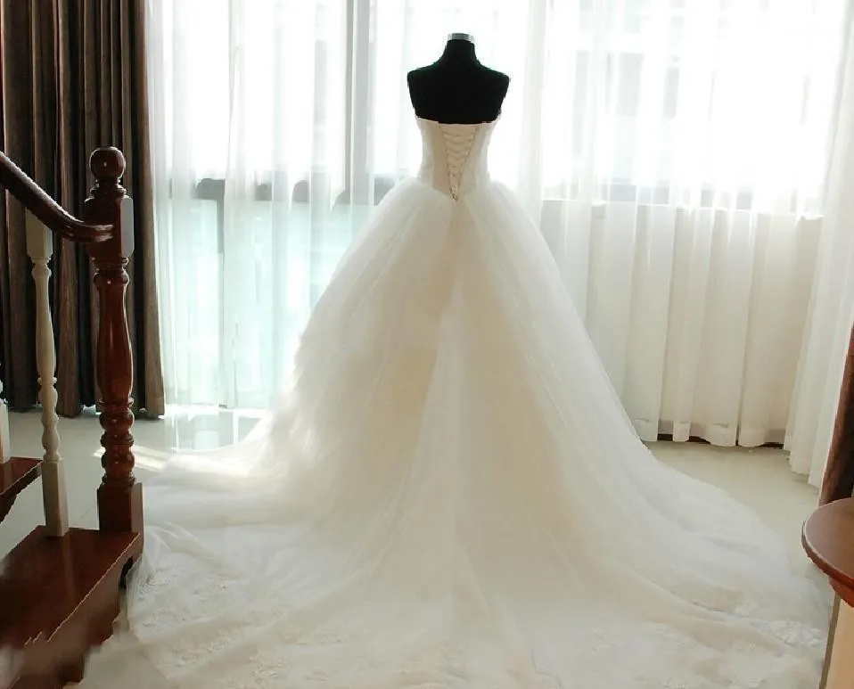 New Corset Kim Kardashian Bridal gown Actual Images Hot sale Fashion Strapless A-line Wedding Dresses Bridal Gow Tulle White Lace