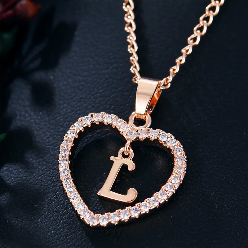 Collane con cuore ghiacciato Lettere iniziali Gioielli A-Z 26 Alfabeti Ciondolo in oro argento Collana con ciondolo a forma di amore in cristallo Regalo donna Ragazza