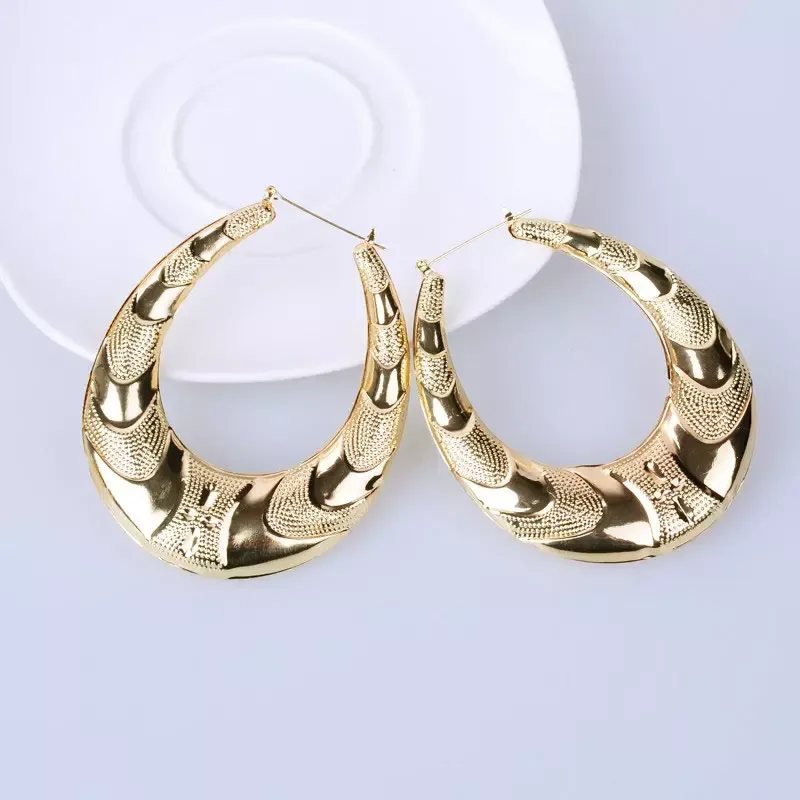 Boucles d'oreilles de cerceau en bambou à cercle en métal en or entier Big Circle pour femmes exagérément hip hop