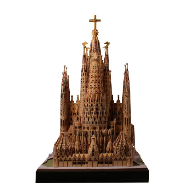 Bricolage Sagrada Familia espagne artisanat papier modèle Architecture 3D bricolage éducation jouets à la main adulte Puzzle jeu Y1905305246016