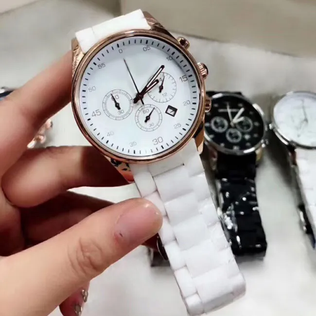 Todos los diales pequeños funcionan relojes de lujo para hombre Relojes de pulsera de cuarzo con cronómetro de diseñador de primeras marcas para regalo de hombre Día de San Valentín presen218T