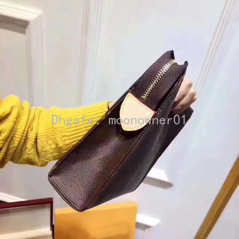 Mais nova moda de moda Bolsa de cosméticos inteira Mulheres grandes organizadoras de viagens de armazenamento Bolsa de lavagem de maquiagem Men Bolsa Purse Case22267