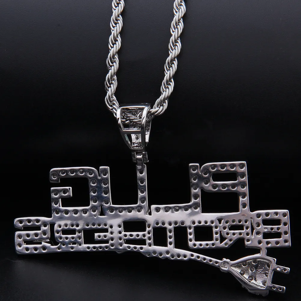 Nuovo design personalizzato placcato in oro 14 carati Completamente ghiacciato Combina lettere dice Collana con pendente HipHop Plug Brothers215H