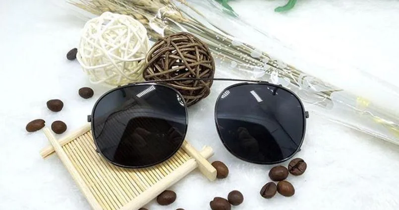 Fashion Brand Clip sunglasses lenses unisex Flip Up polarized lens Johnny Depp clip-on clips eyewear myopia 3 size for Le260L