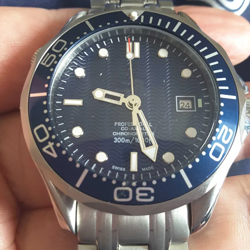 Neue 41mm Herren Professionelle 300m Blau Schwarz Zifferblatt Saphir Automatische Uhr männer Uhren Hohe Qualität Armbanduhr2563