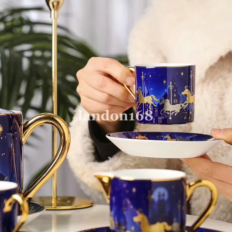 Роскошный кофейный сервиз «Карусель» синего цвета с золотой каймой Чашки и блюдца из костяного фарфора Фарфоровый чайный сервиз 15 шт. Керамический набор посуды 261г