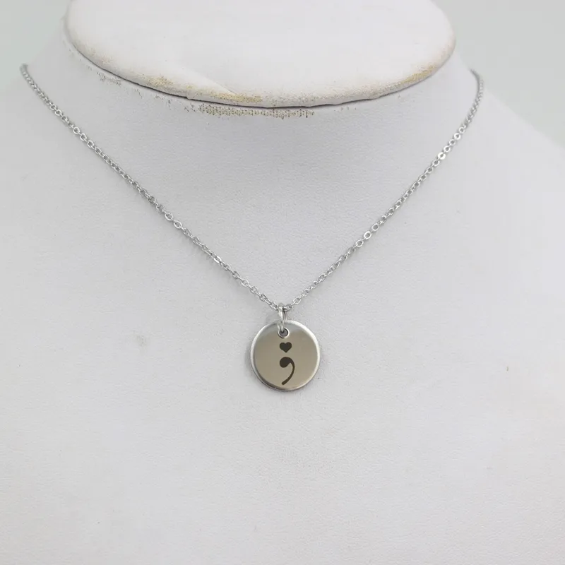 Nouveauté collier en acier inoxydable collier point-virgule pendentif de sensibilisation à la dépression collier guerrier santé mentale Suicide Jewelr344o