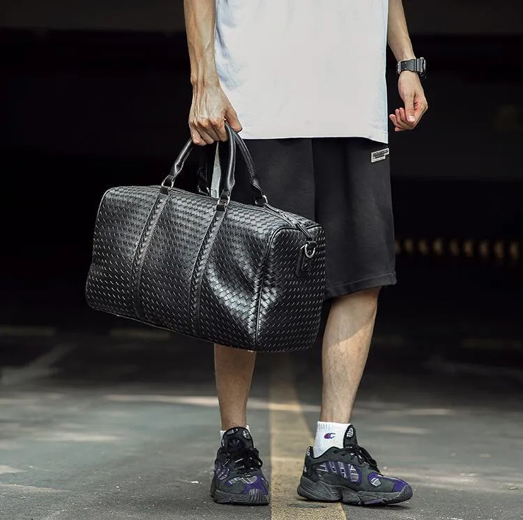 Fábrica de hombres enteros bolso codificado a mano moda bolsa de tejer moda callejera bolsas de fitness de cuero de ganchillo deportes al aire libre ocio 231N