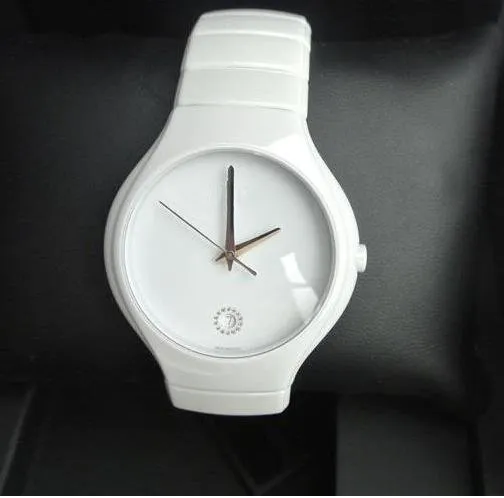 Nouvelle mode homme montre mouvement à quartz montre pour homme montre-bracelet noir blanc montres rd29241r