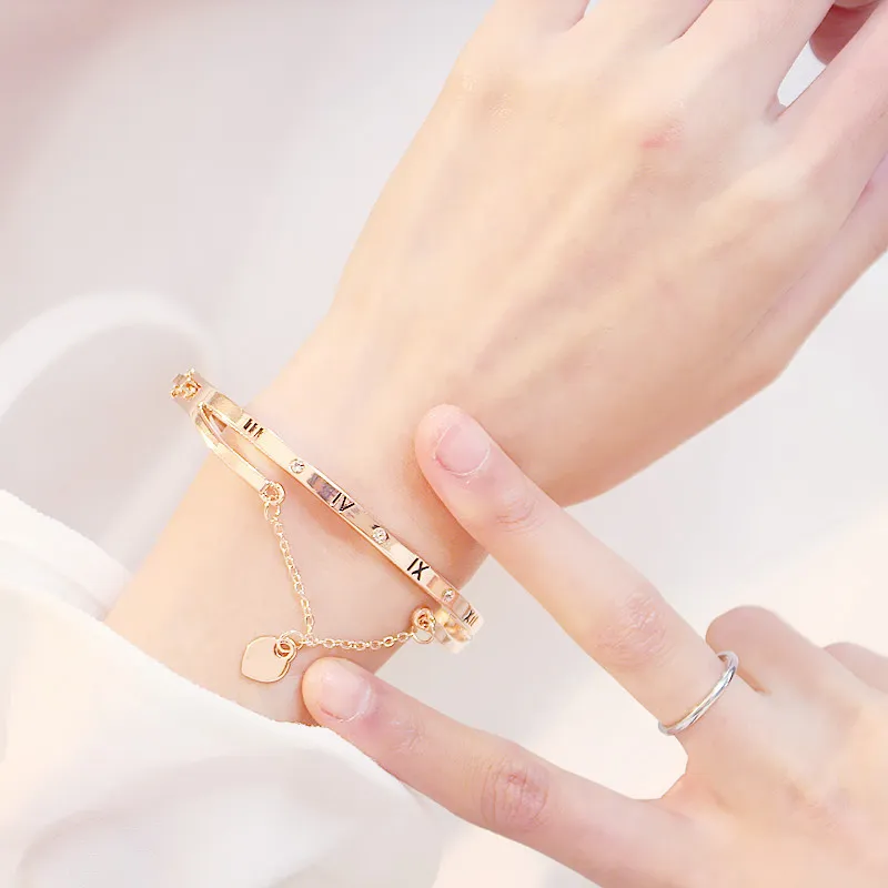 Bracelets en acier inoxydable en or Rose entier Bracelets femme coeur pour toujours amour marque Bracelet à breloques pour les femmes bijoux célèbres 216V