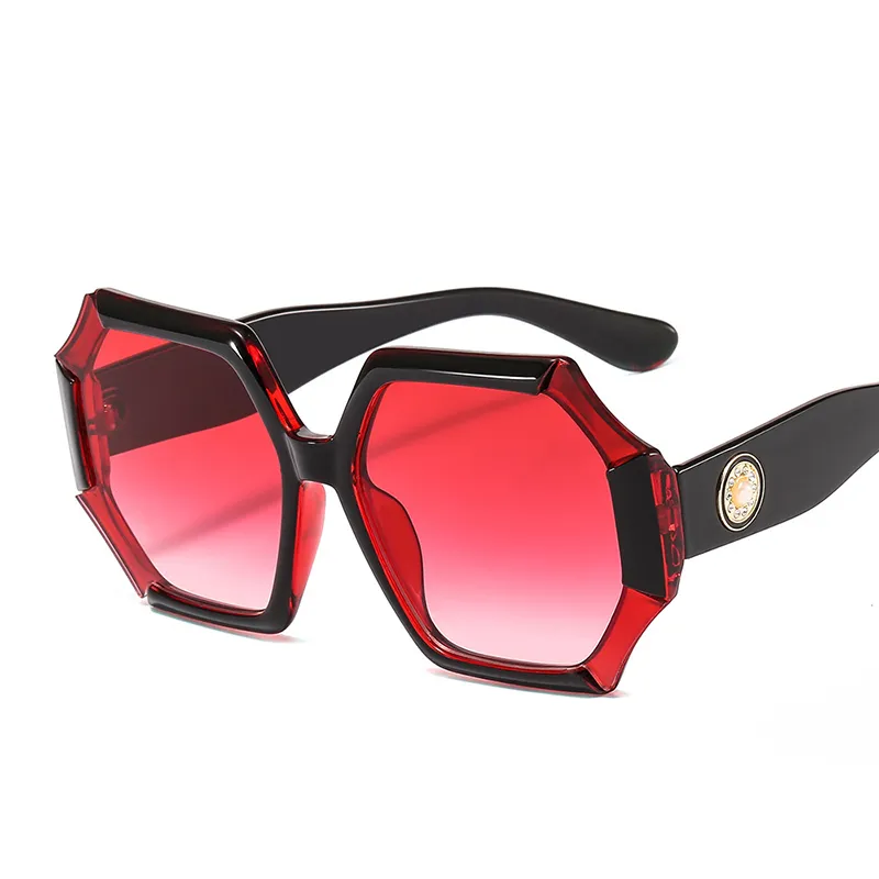 Gafas de sol de perlas Retro para mujer, anteojos de sol femeninos con montura de plástico y diamantes de imitación poligonales de gran tamaño, UV400, baratos, 270P