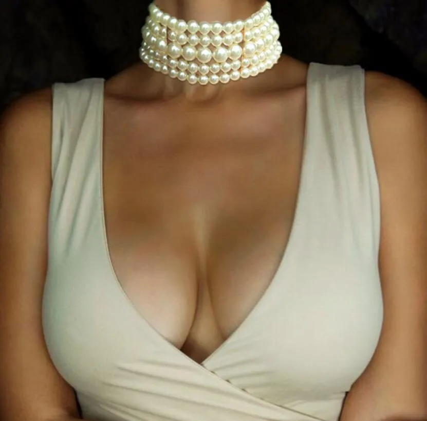 Moda çok tabakalı beyaz inci gerdanlık ile metal dilim fiksasyonu geniş önlük kolye takı cazibesi kadın partisi düğün kolye2915