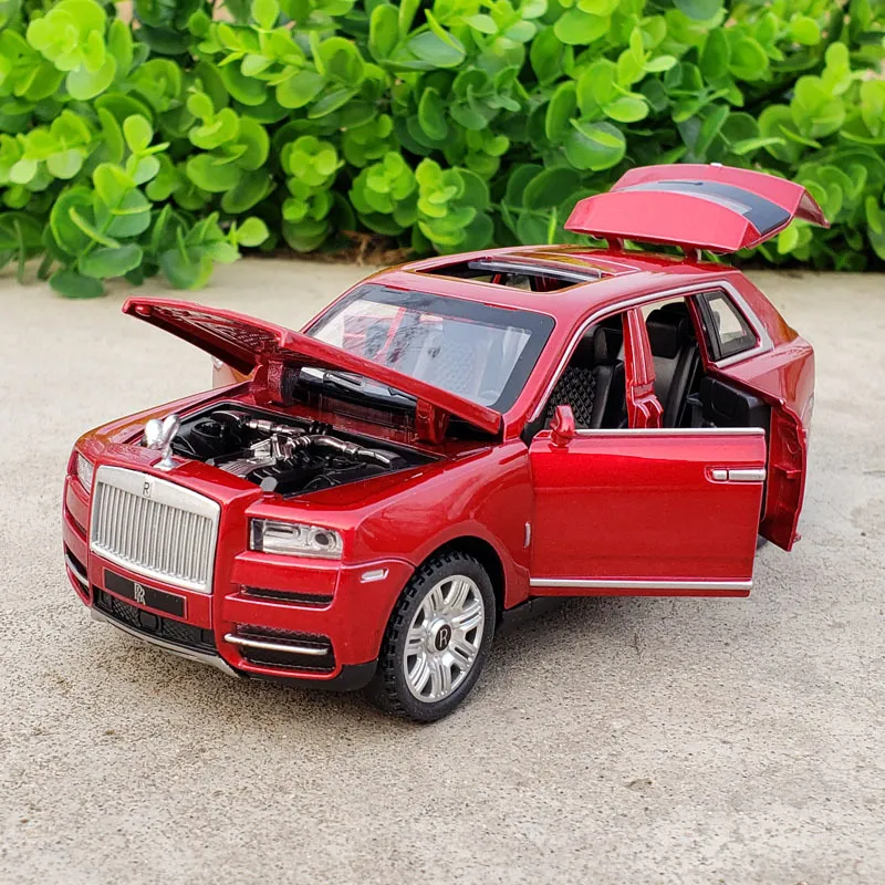 Roues 1:32 Rolls Royce Cullinan moulé sous pression jouets modèles de véhicules modèle de voiture en métal mini voitures piste cadeaux d'anniversaire pour garçon Y2001097026240