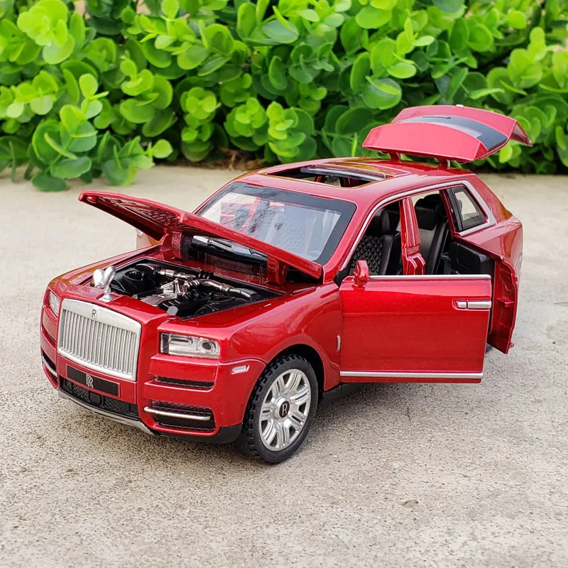 Ruote 1:32 Rolls Royce Cullinan Diecast Toys Modelli di veicoli Modello di auto in metallo mini auto pista Regali di compleanno ragazzo Y2001097254022