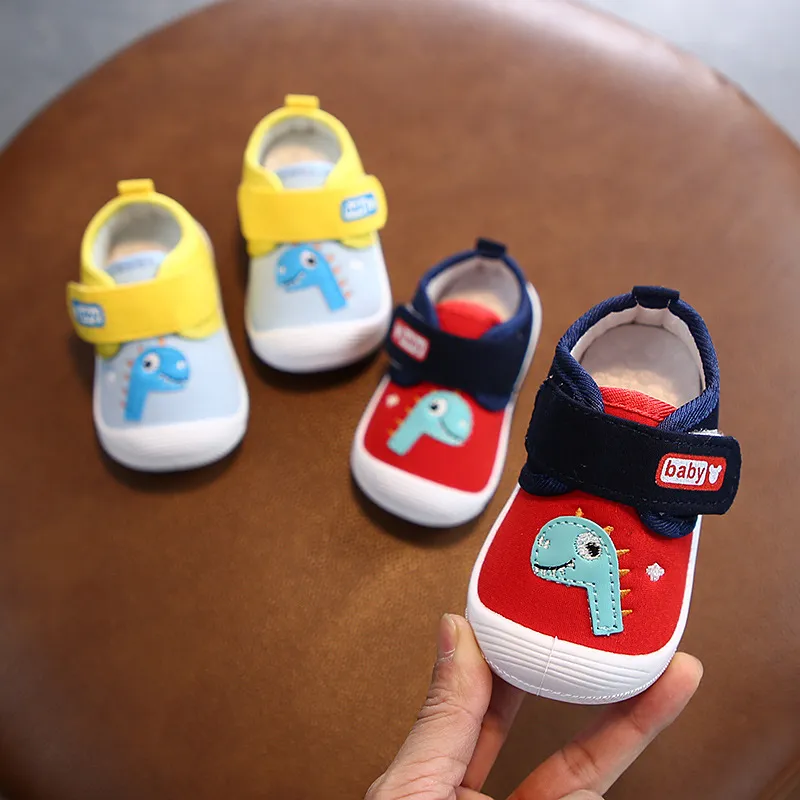 1-2 jaar oud lente herfst baby meisje jongen peuter baby zachte bodem stikselen kleur ademend en antislip sneakers gaas loopschoenen