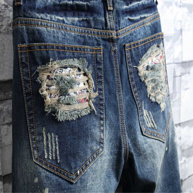 Neue männer Shorts Loch Farbe Persönlichkeit Denim Hosen Mode Dünne Einfache Baumwolle Bequeme Männliche Zerstört Jeans Q1904017