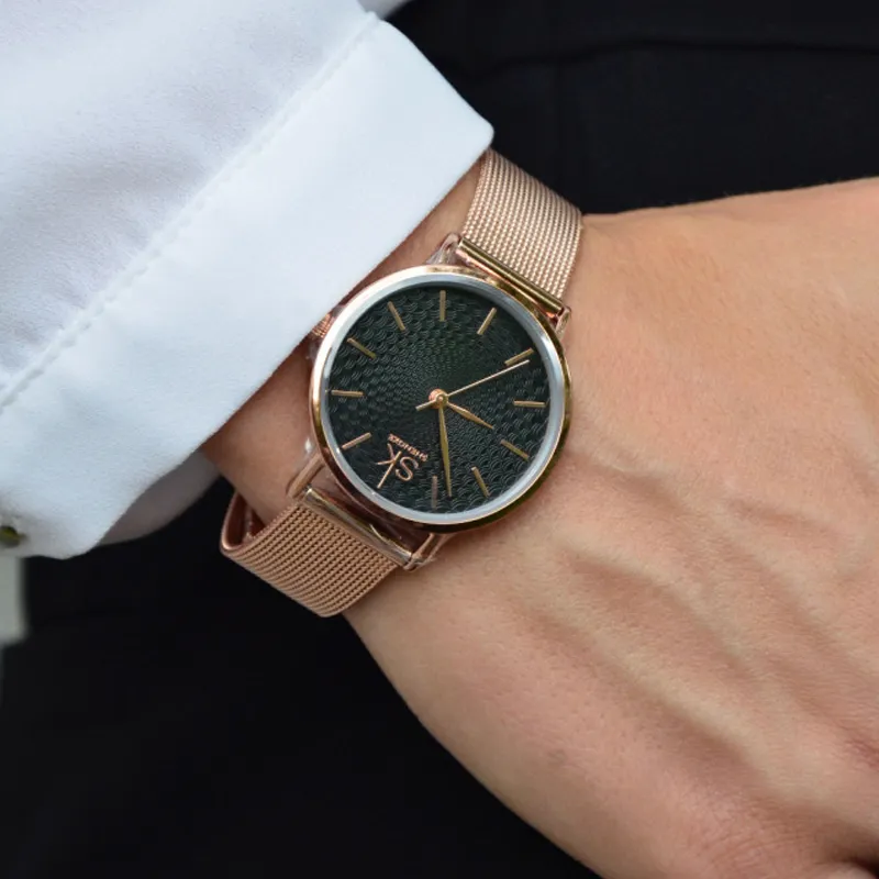 Shengke Luxus Frauen Uhr Berühmte Goldene Zifferblatt Mode-Design Armband Uhren Damen Frauen Armbanduhren Relogio Femininos SK New338w