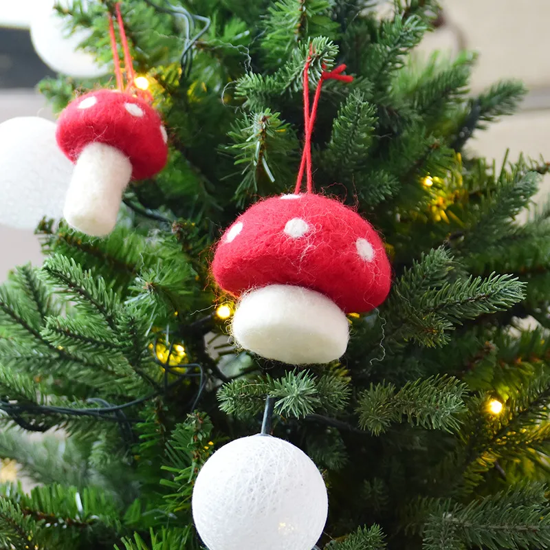 Weihnachtsbaum zum Aufhängen, Baumwolle, süßer roter Pilz, Weihnachtsornament, für Zuhause, Büro, Party, Dekoration, niedliche Wand- und Türdekoration, 337Y