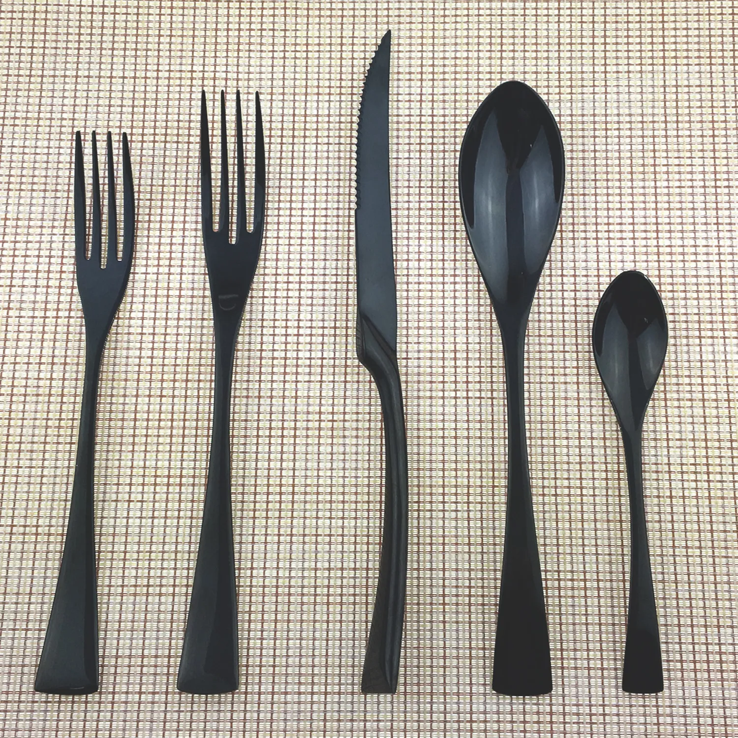 JASHII 5 pièces assiette en acier inoxydable noir vaisselle argenterie dîner couteaux à Steak fourchettes à Dessert cuillère à café vaisselle ensemble de couverts T203588925