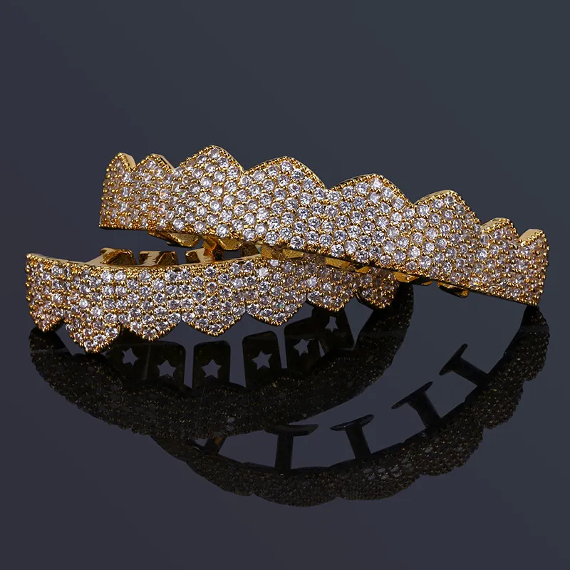 Andere Hip Hop Zirkonia gepflastert Bling Iced Out flache Zähne Grillzs Top Bottom Set Dental Grills Männer Rapper Cosplay Schmuck Geschenk1314g