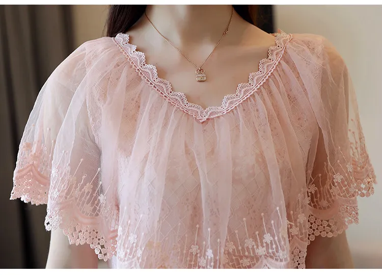 Women Tops And Blouses Summer Lace Blouse Shirt Fashion Women Blouses New 2018 Short Sleeve Lace Top Blusa Feminina 0788 30 Y190510