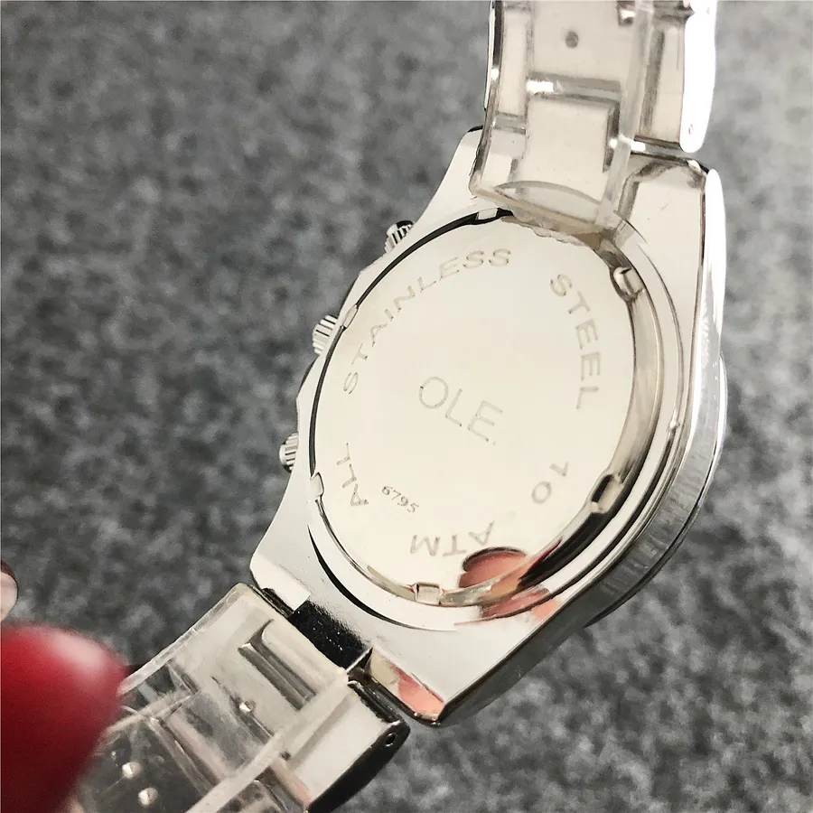 Orologio da polso alla moda Orologi al quarzo con cinturino in acciaio in metallo stile uomo di marca X51233C