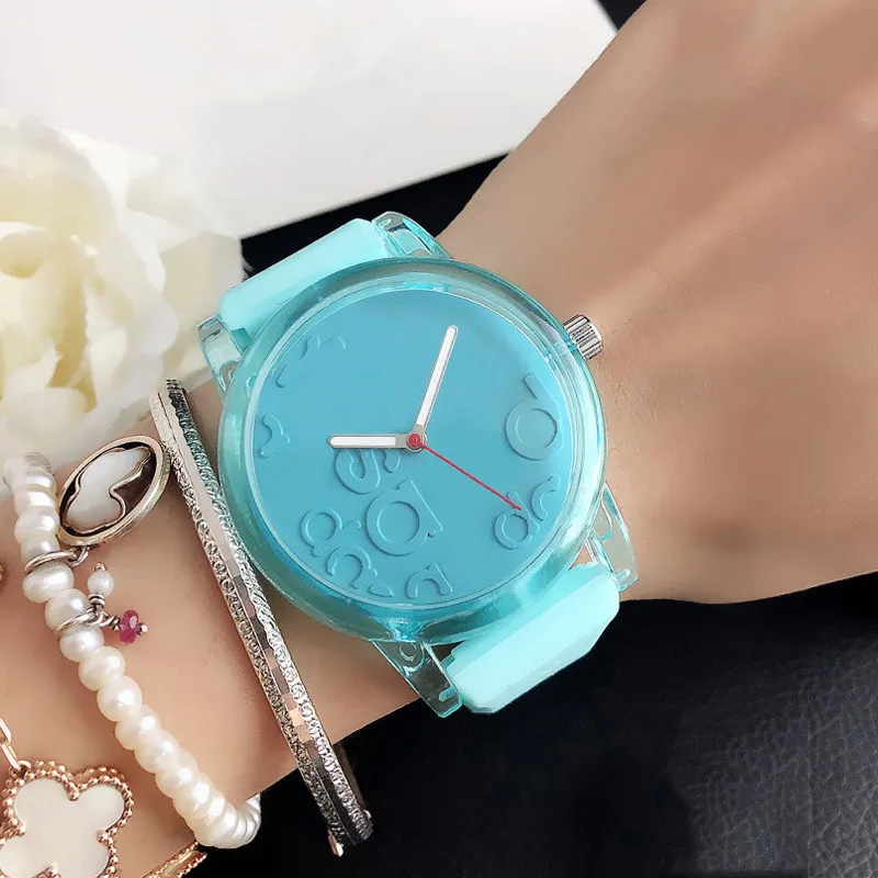 ساعات العلامة التجارية Women Girl Style Dial Silicone Band Quartz Wrist Watch A22238W