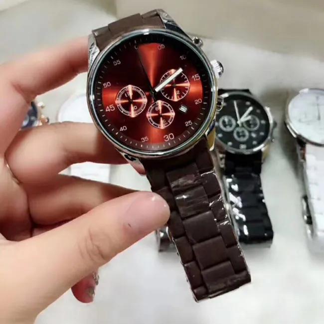 Alle kleinen Zifferblätter arbeiten Luxus -Herren Uhren Top -Markendesigner Stoppuhr Quarz -Armbanduhr für Männer Geschenk Valentinstag Presen270s