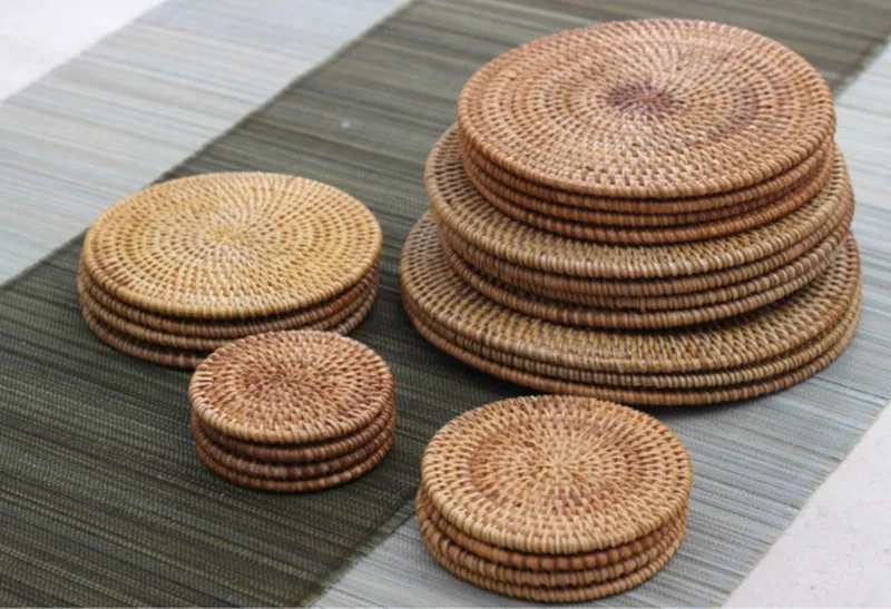 Straw Woven Dining Table Mats 8-16CM Round Rattan Placemat Holder Cup Coasters Natural Corn Heat Insulation Kitchen Accessories 3303