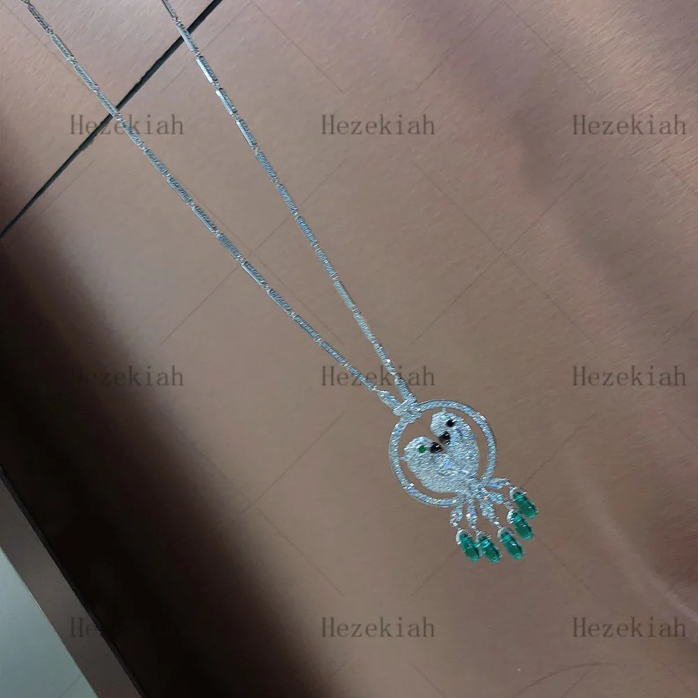 Hezekiah luxury parrot necklace High quality luxury ladies necklace Dance party Ladies and ladies Temperament Inlaid with AAA zirc4032983