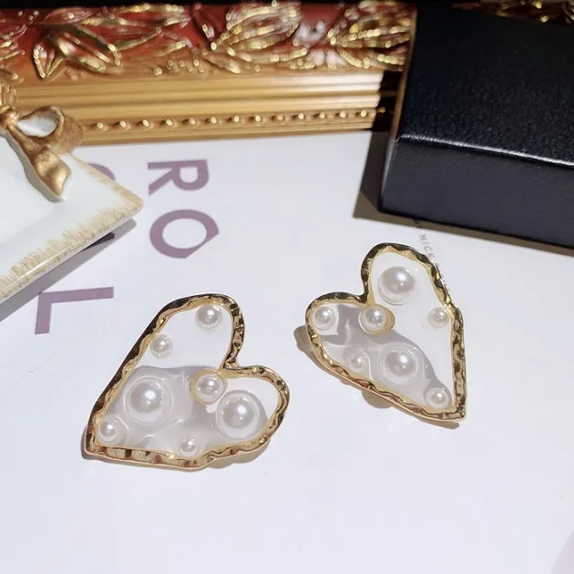 Muy lindo nuevo ins moda diseñador de lujo dulce gran corazón exagerado hermosos pendientes de perlas para mujer niñas199t