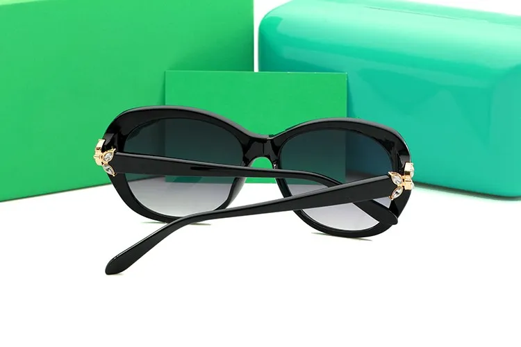 Luxo- Lady Classic Sunglasses TC 4048 com cartão de caixa TF e design de designer de caixa UV400 Designer de lentes de radiação Design P306G