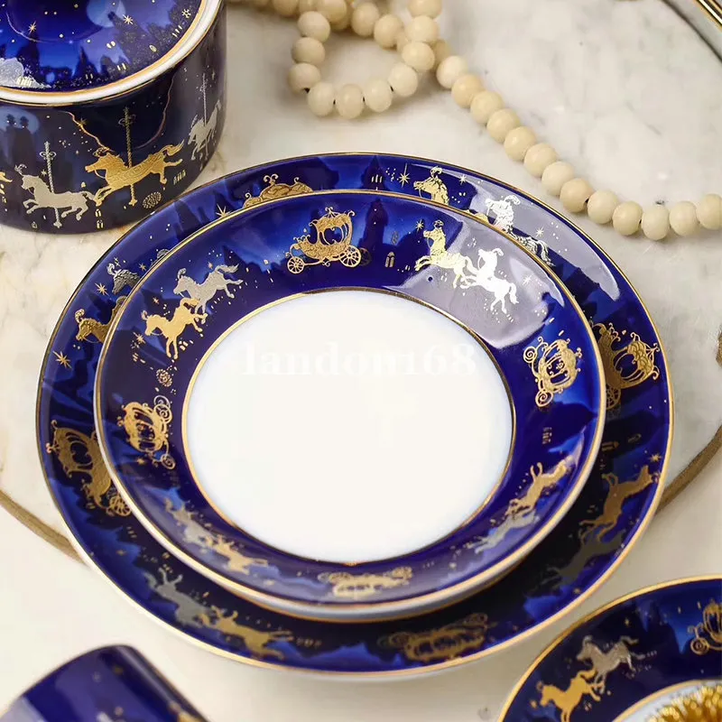 Luxe gouden omrande blauwe kleur Carrousel koffieset Bone china kop en schotels Porseleinen theeservies 15-delig Keramisch servies 323K