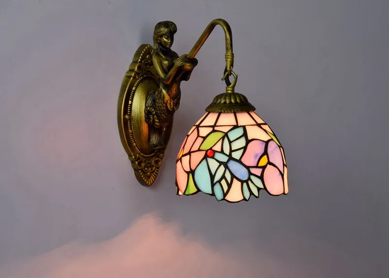 Retro tiffany vägglampa vintage målat glas vägglampor blommor och fjäril vardagsrum matsal sovrum gång ljus balkon237c