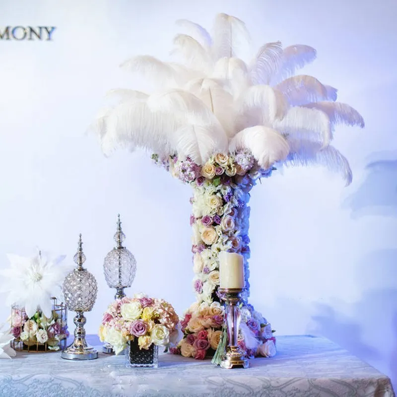Nuevo 18-20 pulgadas 45-50 cm plumas de avestruz blancas para centro de mesa de boda decoración de evento de fiesta de boda decoración festiva 1780