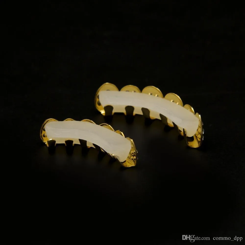 Hip Hop Gold Silver 8 Diamond Teeth Grillz Set Bling Iced Out False Dental Grills For Women Men S Hiphop Body Jewelry Accessorie9741854