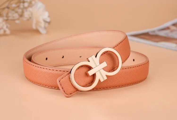 Cinturones de lujo a la moda de verano para mujer, cinturón de vestir ajustado de diseñador de charol para mujer, cinturones de cintura con hebilla plateada, es 310N