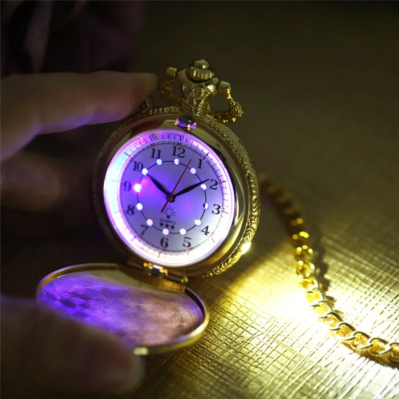 Steampunk Männer Frauen Quarz Analog Taschenuhren Silber Gold Bronze LED Uhr 3D Dampf Zug Lokomotive Design mit FOB Anhänger ch232Z