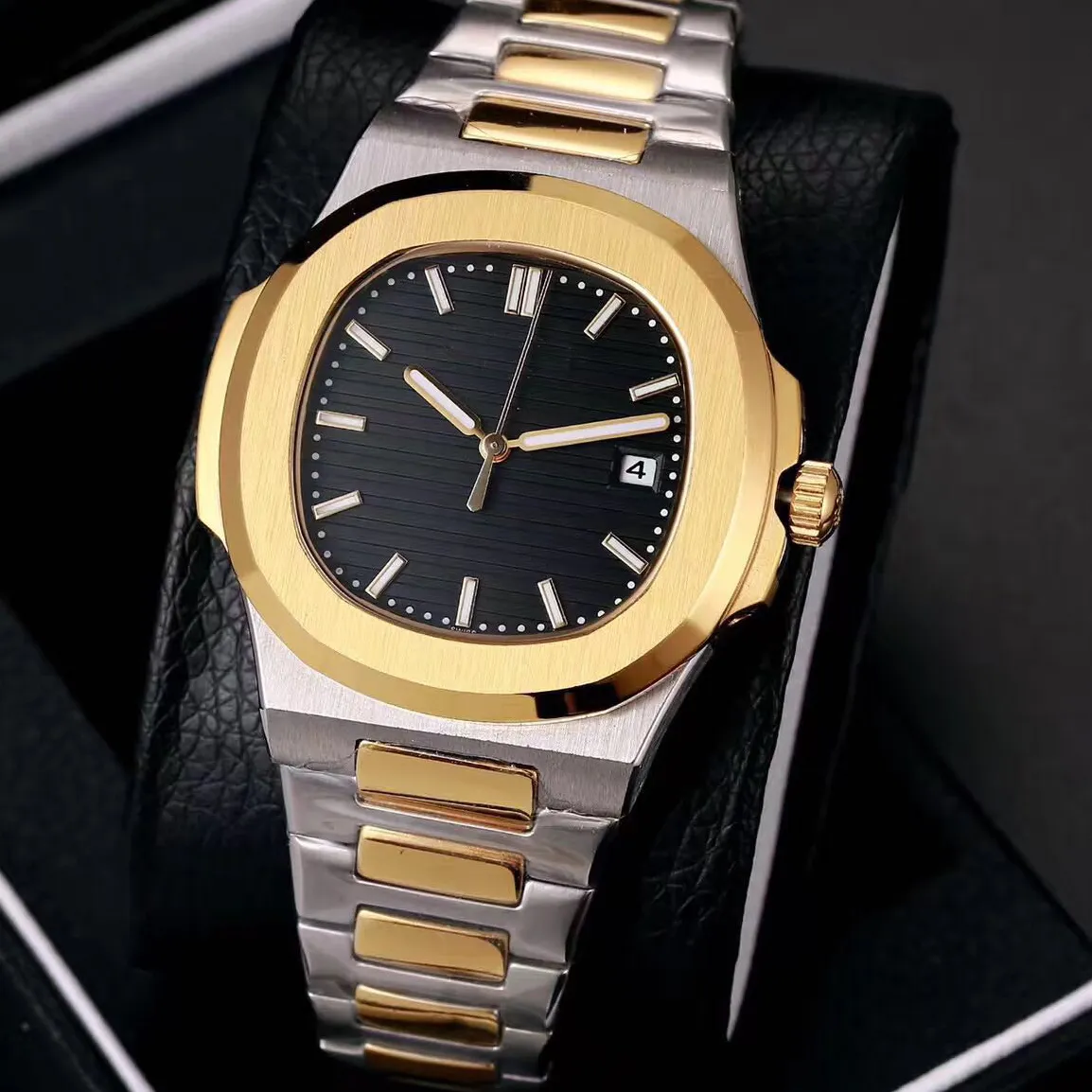 2019 New Fashion Mens 시계 자동 자체 와인딩 글라이드 진정 초침 Sapphire Glass Silver Watches P-P Wristwatch291U