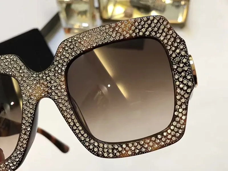 0048 óculos de sol luxuosos grandes designers especiais elegantes com moldura de diamante embutido lente circular de alta qualidade vêm w259j