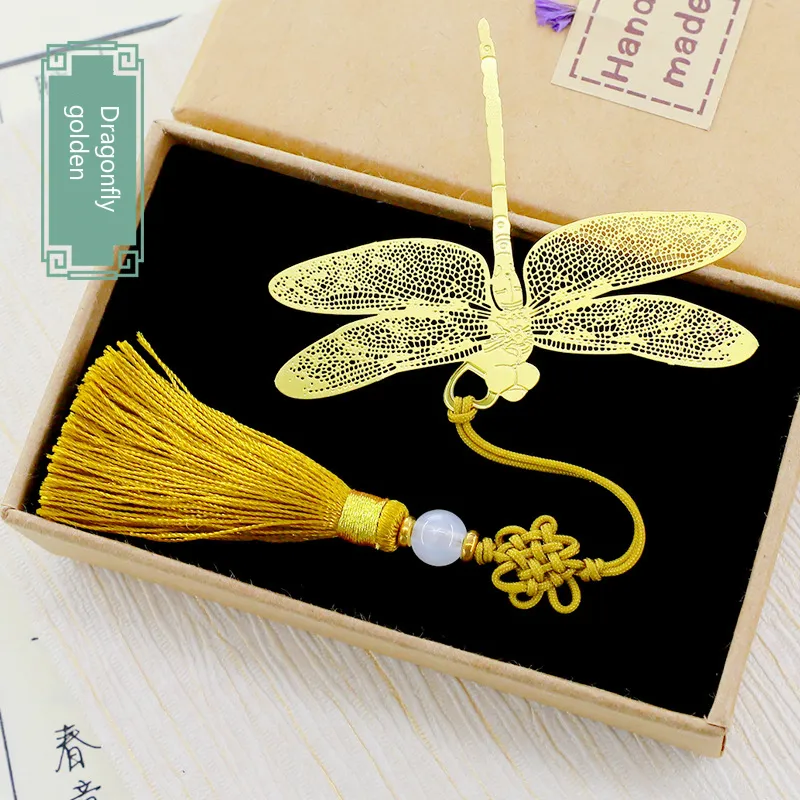 Marcapáginas de loto de latón de Metal, borla de nudo de China, pequeño regalo, mariposa encantadora y libélula, marcapáginas para estudiantes, caja de regalo de graduación